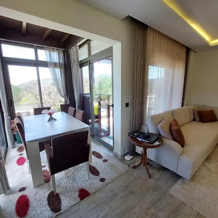 Flat Close To The Sea With Balcony In * Göltürkbükü