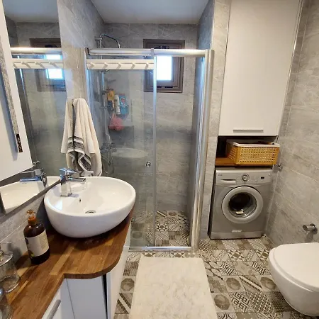 Flat Close To The Sea With Balcony In Apartamento *